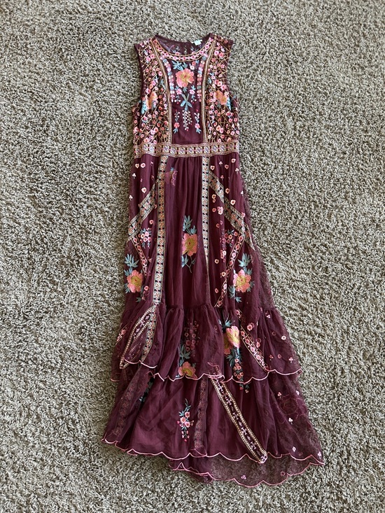Sundance Dresses & Skirts - Sundance Burgundy Sleeveless Embroidered Floral Maxi Dress
